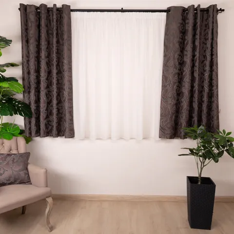 Set 3 piese Hiko, draperii scurte, dimout, baroc Deluxe Versailles taupe / gri cu inele alama si o perdea Ana voal, cu rejansa