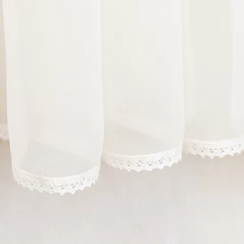 Perdea scurta Hiko Ana voal cu banda din dantela, cu rejansa