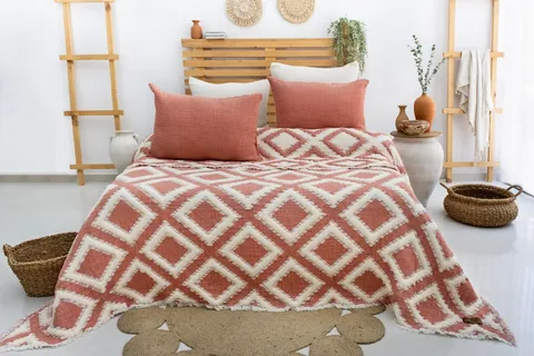 Set Cuvertura Pique Model Sonia Tile Red