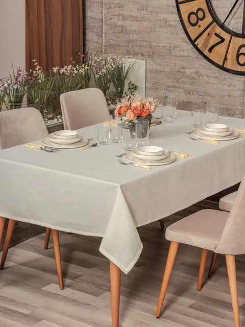 Fata de Masa Model Plain 220 Cream