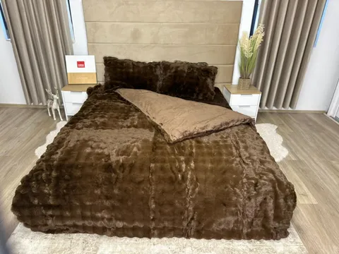 Lenjerie din Blanita artificiala Tip Iepure din 4 piese - LB 03