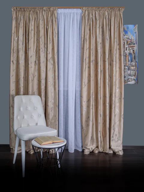 Draperie catifea bej cu insertii aurii