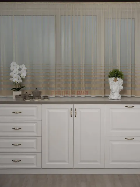 Perdea de Pascani, crem/bej