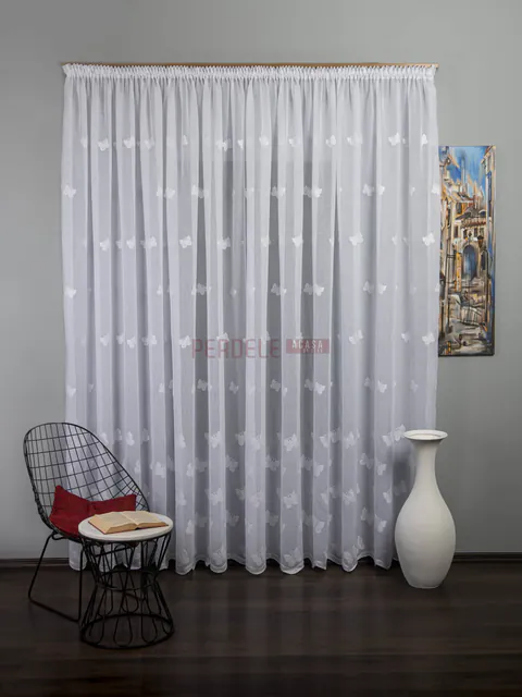 Perdea in brodat, alb, model fluturi