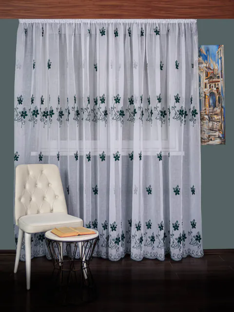 Perdea tip in brodat alb/verde