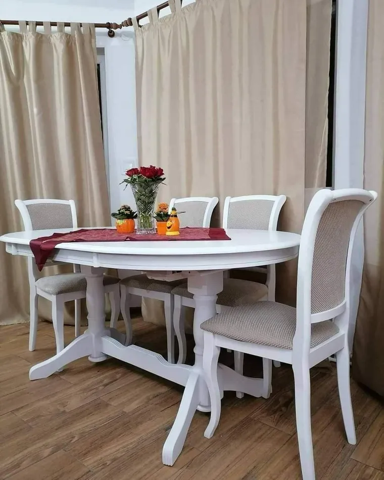 SET LID 62 MASA 130/160/76 CM +4 SCAUNE ALBE