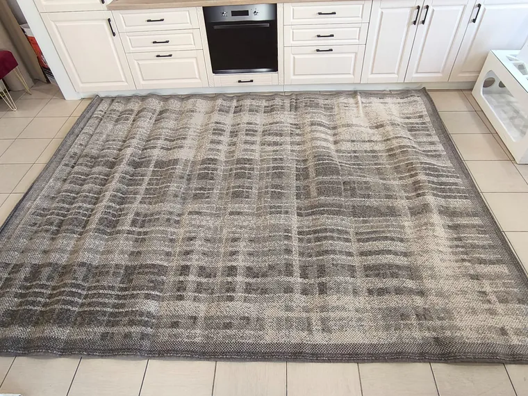 COVOR DIN LANA FELOR 240X330