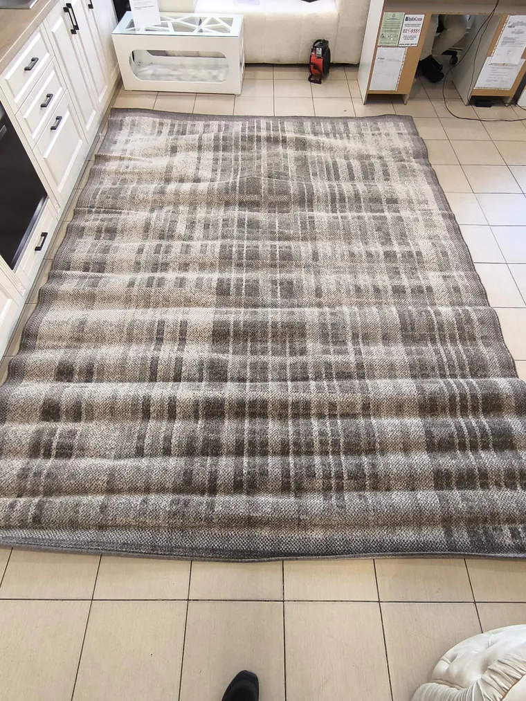 COVOR DIN LANA FELOR 200X 280 CM