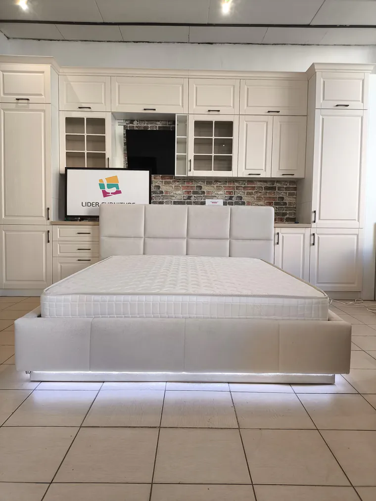 PAT TAPITAT TINA 2 CREM DESCHIS 160/200CM fara saltea CU LED