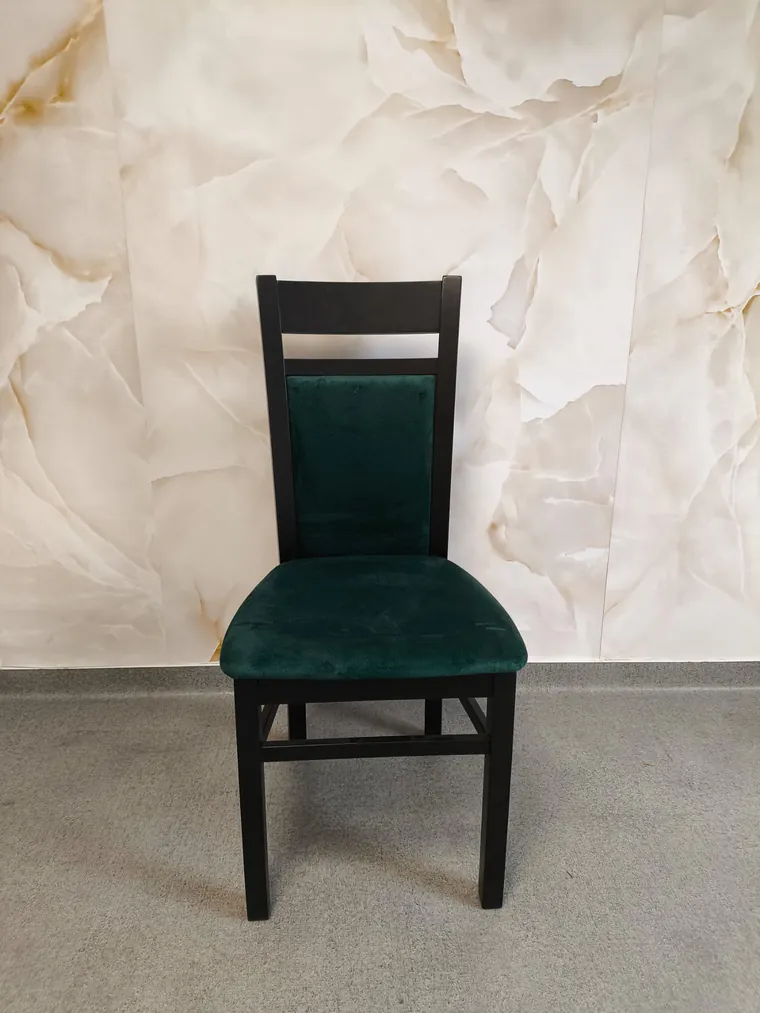 scaun nr 08 disponibil o bucata