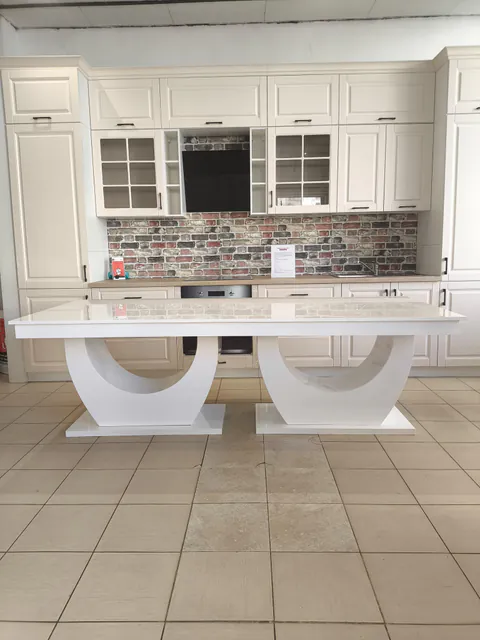 masa dora 10 alba- lungime 280cm, latime 100cm