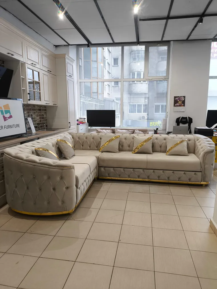 Colțar extensibil Royal Gold personalizabil pe culori