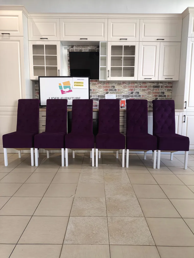 SET 6 SCAUNE GLAMY 16 un set disponibil