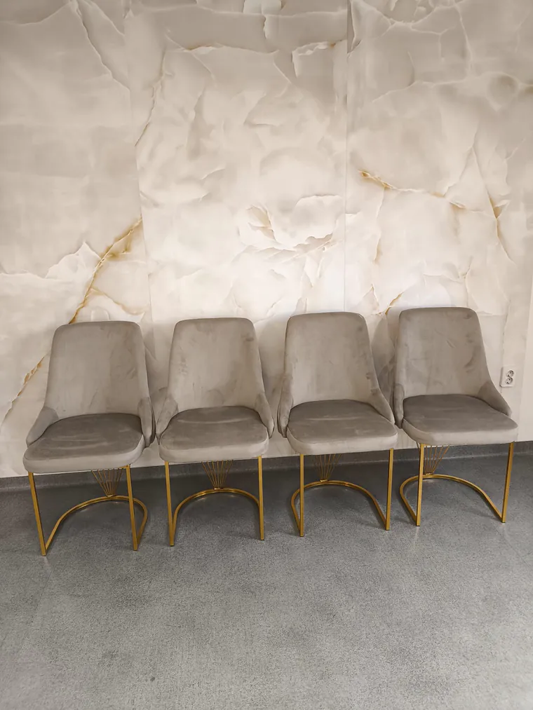 SET 4 SCAUNE MADISON DISPONIBIL UN SET