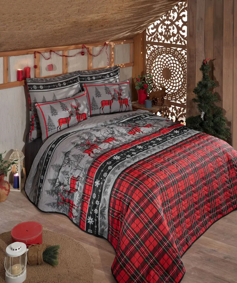 Set cuvertura matlasata dubla King (FR), 3 piese, L'essentiel Maison, Christmas, 65% bumbac/35% poliester, Roșu / Gri / Negru