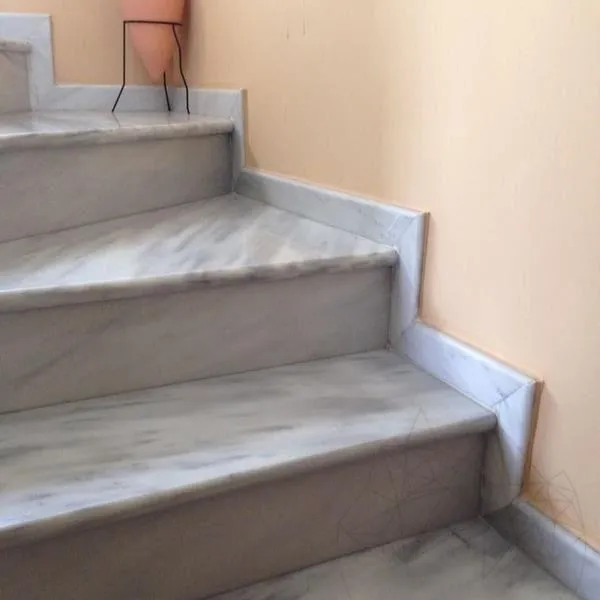 Marmura Kavala Cross Cut Polisata 2 cm – Blaturi, Trepte, Glafuri si Piese Personalizate