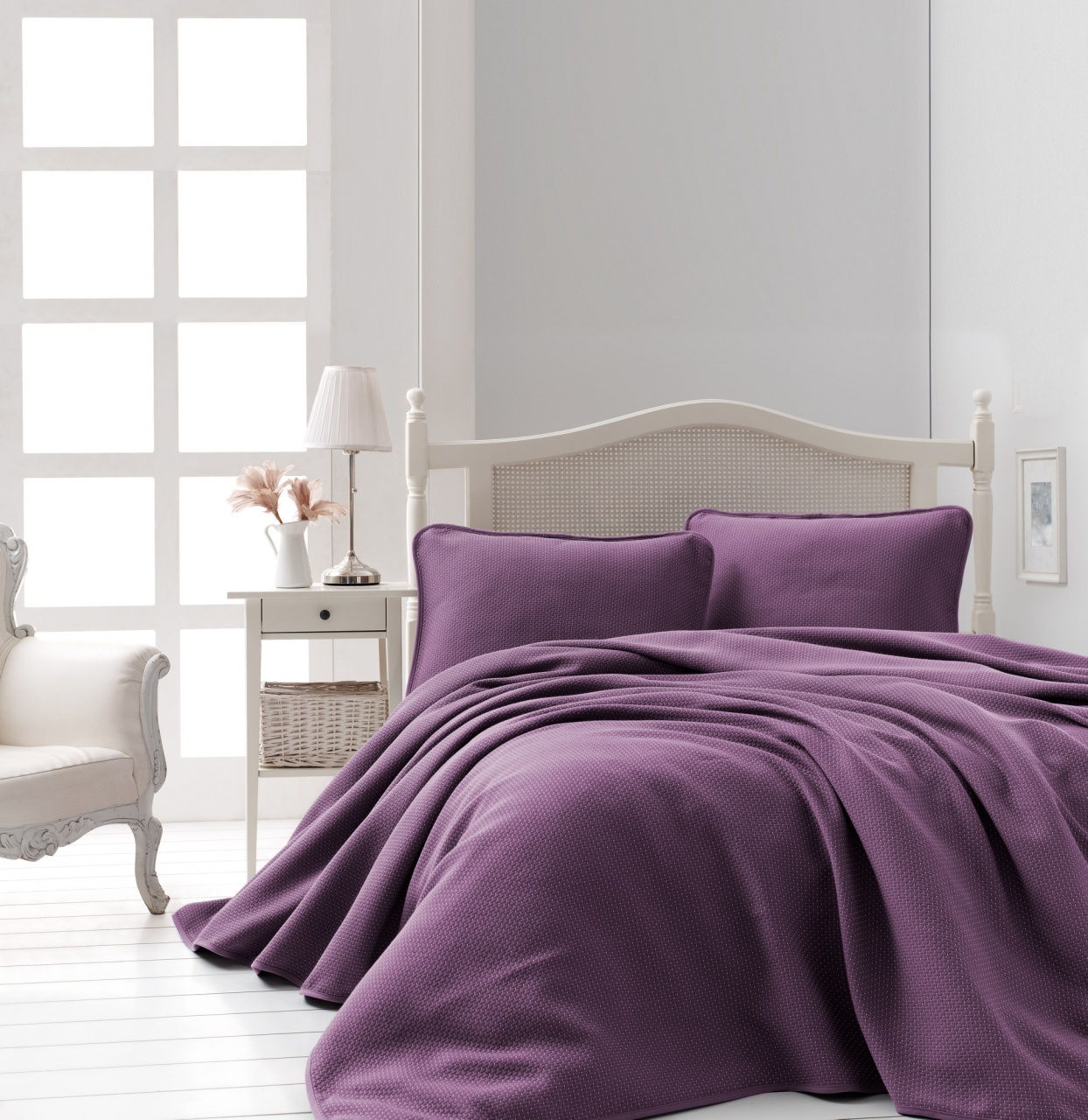 Set Cuvertura Pique Model Liv Damson cu 20% reducere de la vivadeco.ro/ | Reduceri Cuverturi si Paturi Asir Group| Imaginea nr.1