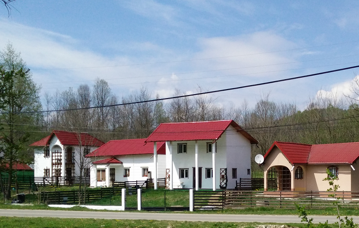 Vila intr-un peisaj superb in Prahova 49500 euro
