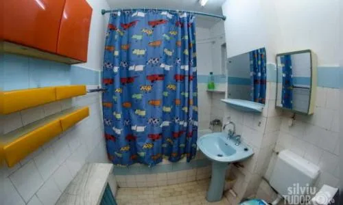 proprietar inchiriez 3 camere Doamna Ghica, apartament special facut cu gust, internet gratuit