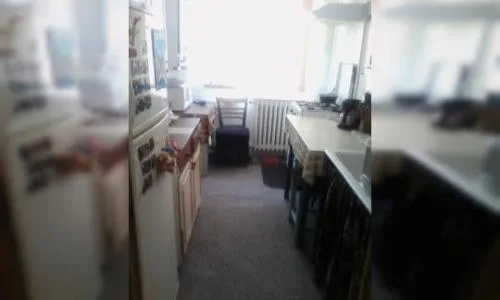 Urgent inchiriez camera cu balcon in apt. de 3, metrou 1 Decembrie 1918, Auchan