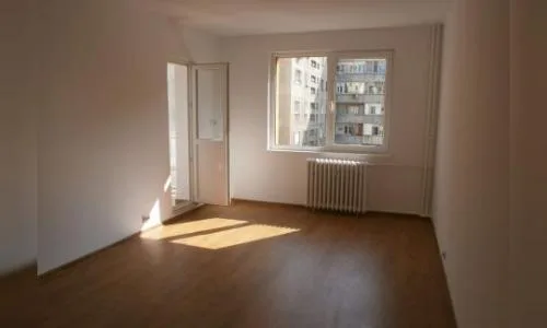 Proprietar vand apartament 3 camere,Rahova-Sebastian,finisaje superioare