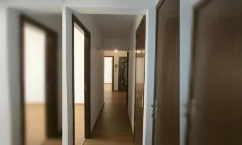 Proprietar vand apartament 3 camere,Rahova-Sebastian,finisaje superioare