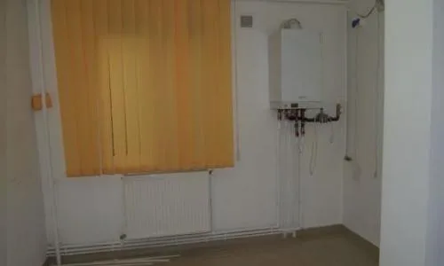 fost cabinet medical-are toate facilitatile