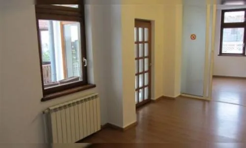 De inchiriat vila pozitie centrala cu destinatie birouri