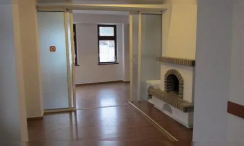De inchiriat vila pozitie centrala cu destinatie birouri