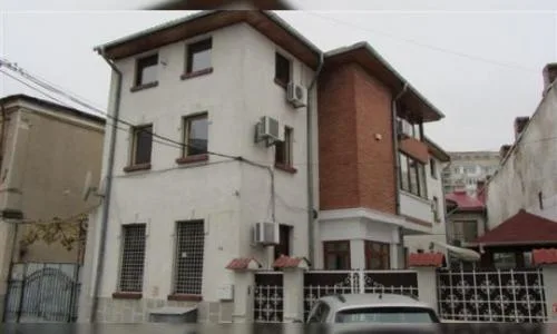 De inchiriat vila pozitie centrala cu destinatie birouri