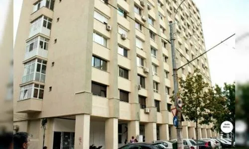 proprietar,vand apartament 3 camera decomandat Bucuresti,Grivita in bloc caramida