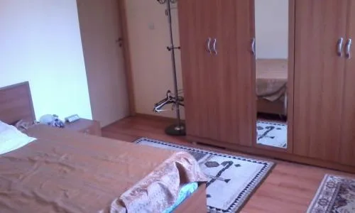 Proprietar, vand/schimb,vila rustica,noua, la munte, P+E,teren 815mp, SACELE, intrare Brasov