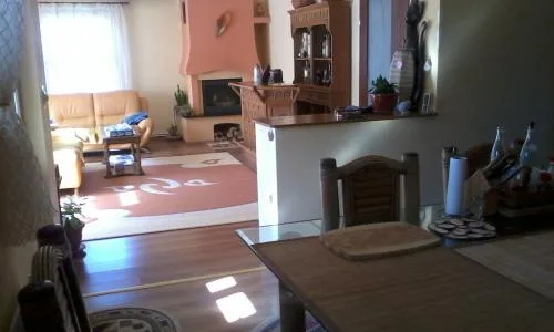 Proprietar, vand/schimb,vila rustica,noua, la munte, P+E,teren 815mp, SACELE, intrare Brasov