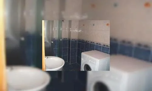 Proprietar Ofer spre INCHIRIERE Apartament 2 camere lux, central - la pret de criza!!