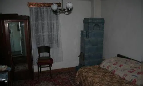 Casa traditionala in zona de deal, Cosmina de Sus, PH