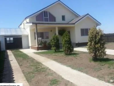 Casa pe structura de lemn la cheie