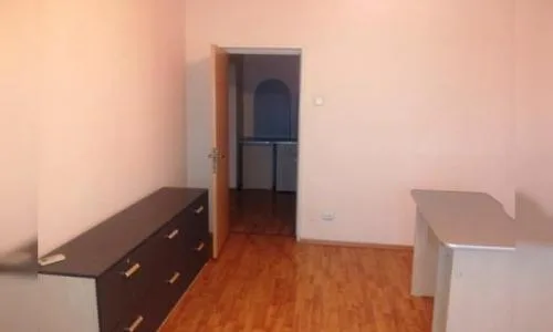 INCHIRIERE APARTAMENT 3 CAMERE PIATA VICTORIEI