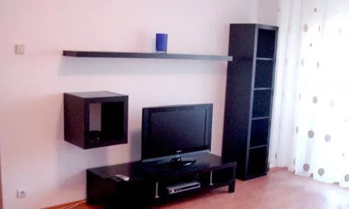 Inchiriez apartament cu 3 cam Piata Victoriei