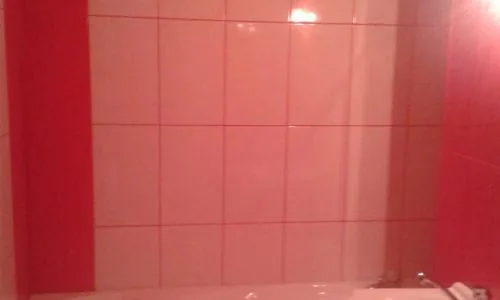 Vand apartament 2 camere, str.Garofitei.Conditii excelente.