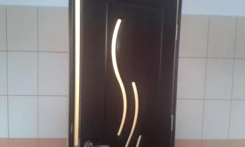 Vand apartament 2 camere, str.Garofitei.Conditii excelente.