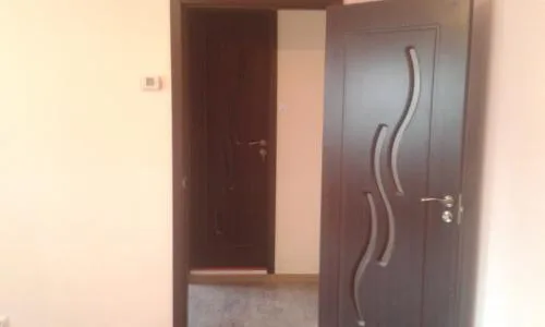 Vand apartament 2 camere, str.Garofitei.Conditii excelente.