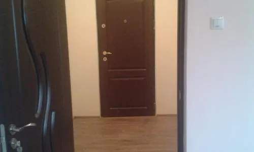 Vand apartament 2 camere, str.Garofitei.Conditii excelente.