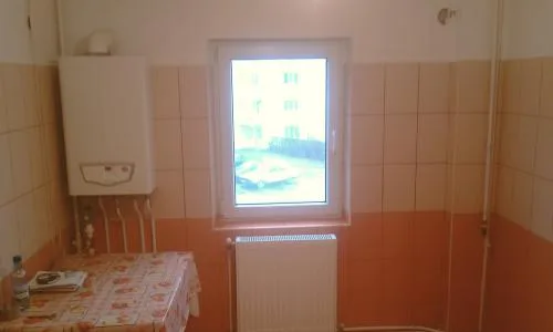Vand apartament 2 camere, str.Garofitei.Conditii excelente.