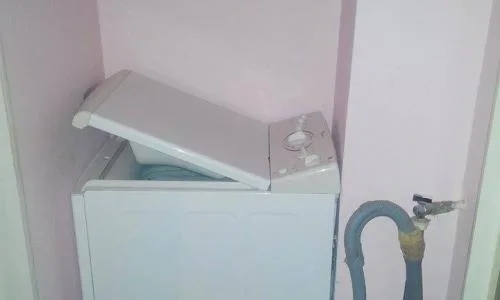 Proprietar inchiriaza apartament 3 camere semidecomandat MILITARI