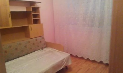 Proprietar inchiriaza apartament 3 camere semidecomandat MILITARI