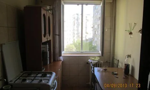 Apartament 3 camere, zona Militari - Veteranilor