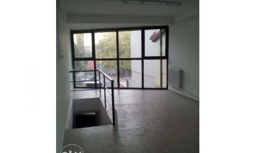 inchiriez SPATIU 75 mp ET 1 VILA deschidere bul .energeticienilor -pretabil BIROURI-CABINET STOMATOLOGIC -CROITORIE -COAFOR -mici ATELIERE-tel-0769182538