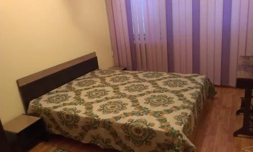 Ofer pentru inchiriere apartament doua camere Gorjului, zona linistita
