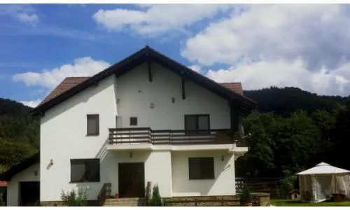 Vand Vila Rasnov Glajerie Brasov