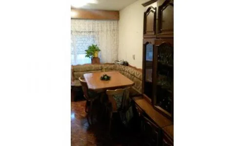 proprietar inchiriez apartament cu 4 camere in Oradea, zona Rogerius, str. Sovata.